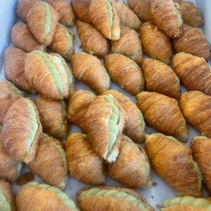 Croissant relleno de pistacho